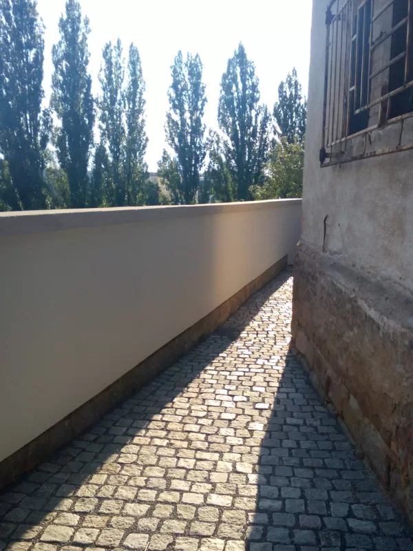 1/4 opravená zeď 2018 