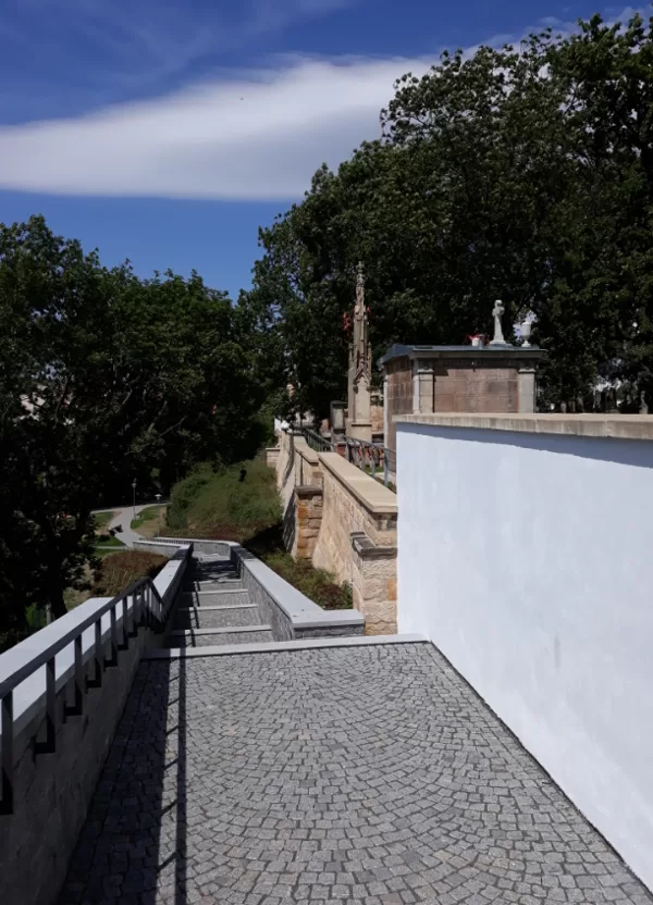Rekonstrukce schodiště 6-2020